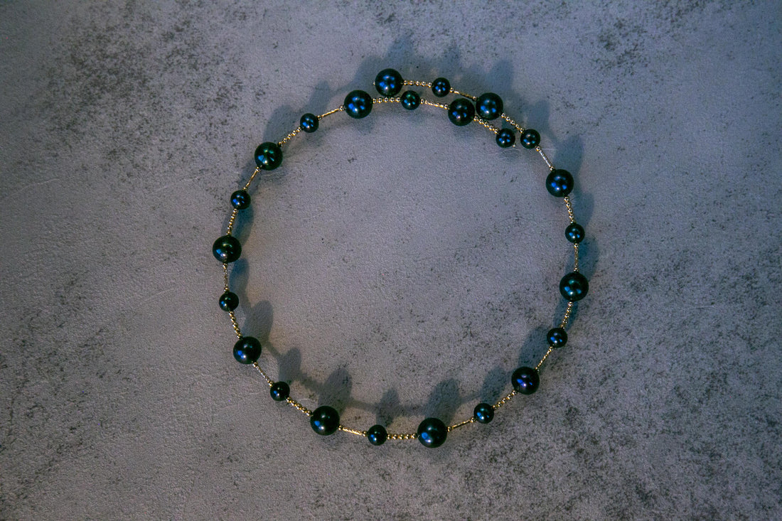 18K Yellow Gold Black Pearl Choker