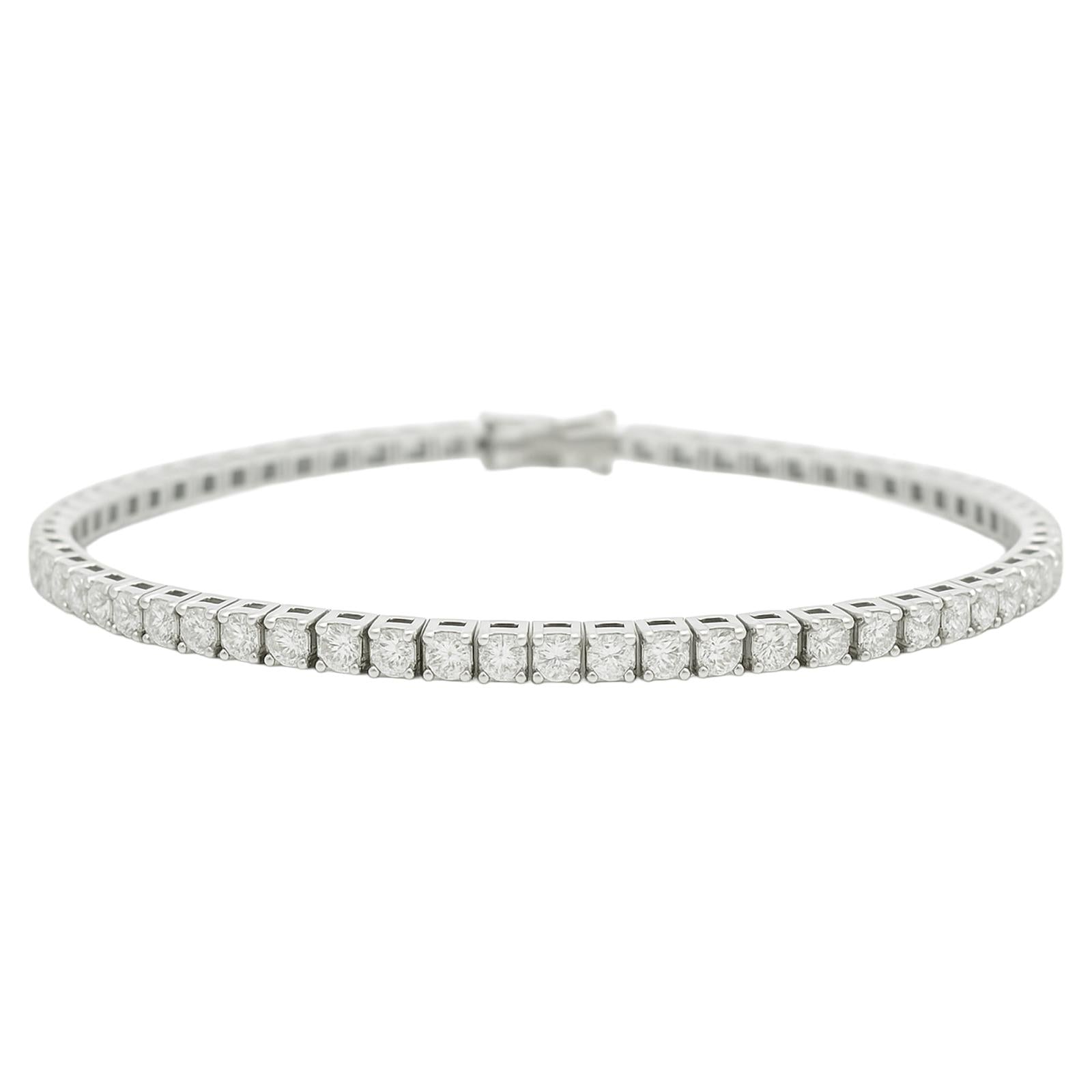Round Classic Diamond Tennis Bracelet