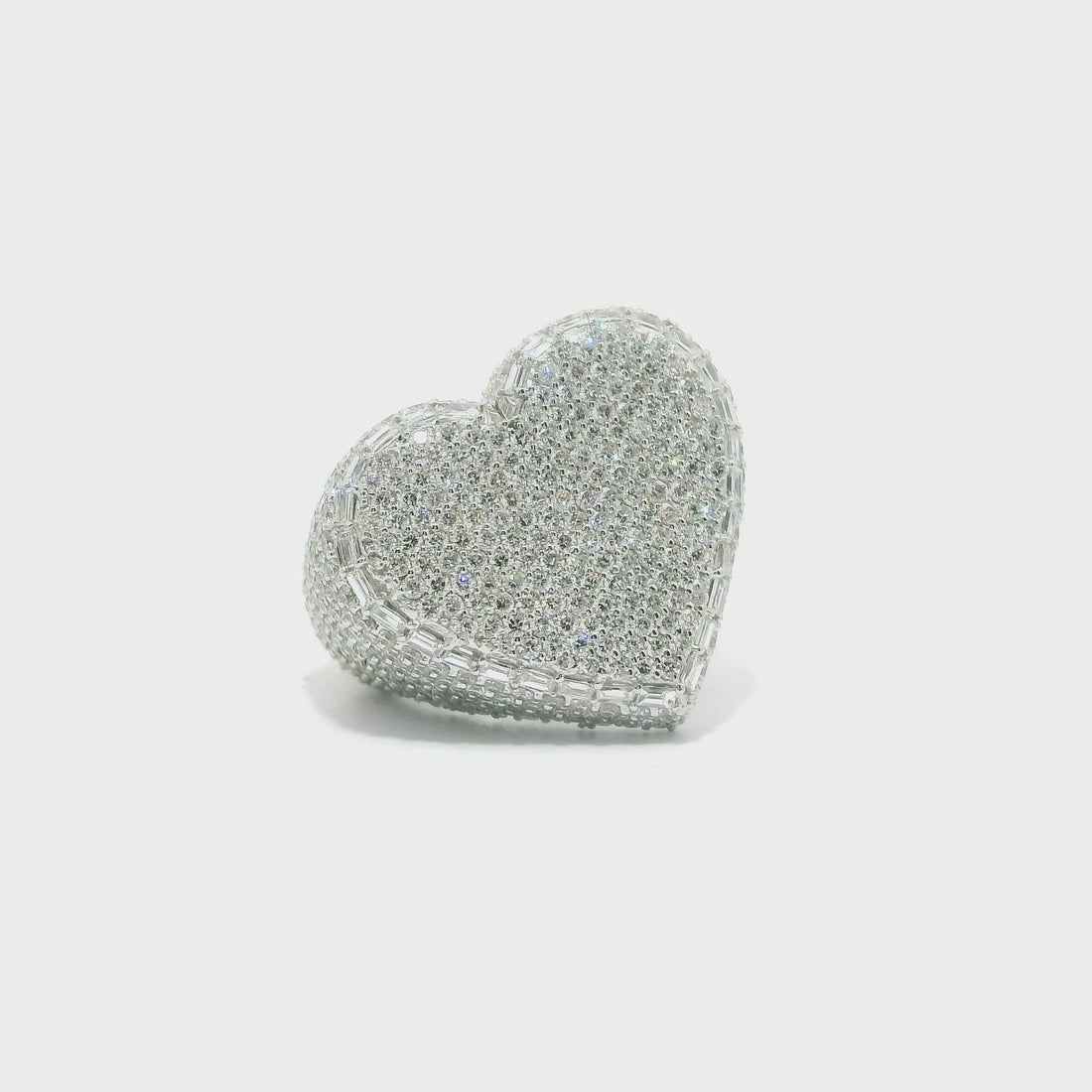 18K White Gold Diamond Heart Ring
